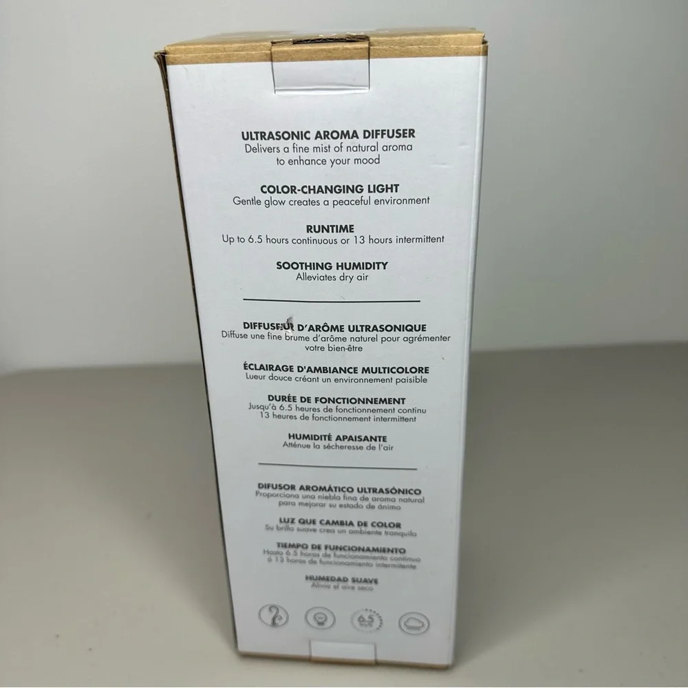 Ellia Soothe Aroma Diffuser by Homedics with Essential Oils White NWOT